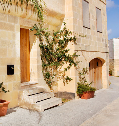 House Exterior Right